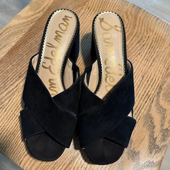 Sam EdelmanBlack Suede Platform Sandals. Size 10 - Picture 4 of 7